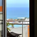 Boutique W Sea View And Private Rooftop Terace Apartment