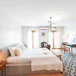 Boutique W Sea View And Private Rooftop Terace Apartment