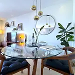 Boutique W Sea View And Private Rooftop Terace Apartmán