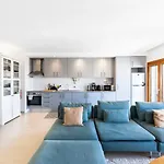 Boutique W Sea View And Private Rooftop Terace 公寓 *
