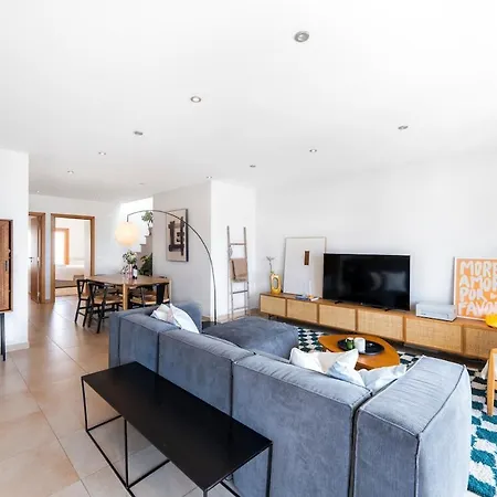 Boutique W Sea View And Private Rooftop Terace شقة *