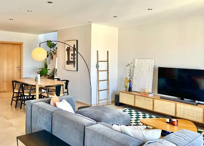 Boutique W Sea View And Private Rooftop Terace נאזרה