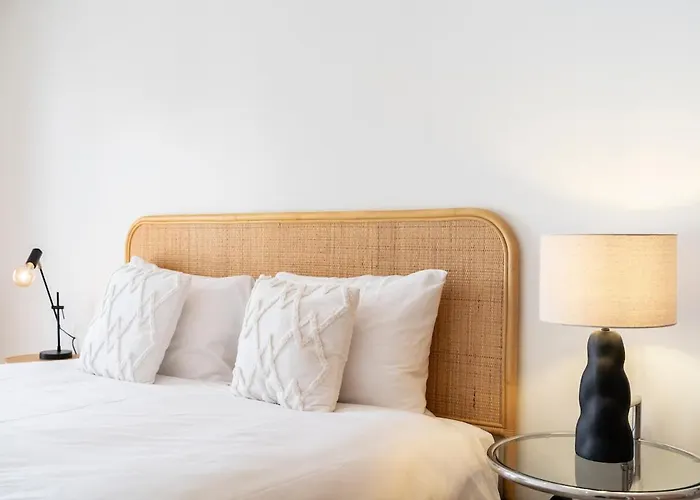 Boutique W Sea View And Private Rooftop Terace דירה