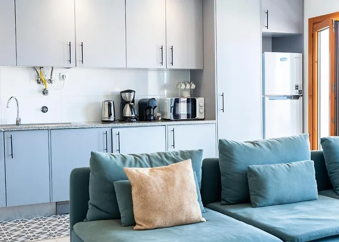 Boutique W Sea View And Private Rooftop Terace נאזרה